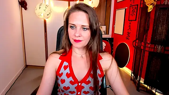 Snapshot of EmiliaBedy chatting on July 10, 2026, 9:01 am EmiliaBedy online show from July 10, 2026, 9:01 am