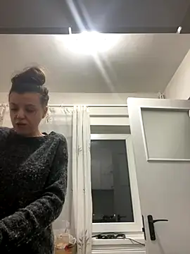 bunnythetailor online show from November 17, 2025, 4:46 pm