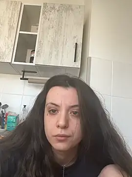 bunnythetailor online show from February 8, 2026, 9:23 am