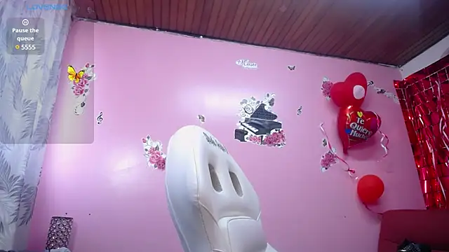 Snapshot of Sofii_cutee chatting on March 3, 2025, 12:48 pm Sofii cutee online show from March 3, 2025, 12:48 pm