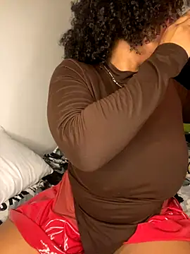 Snapshot of Boneca25 chatting on November 29, 2025, 10:02 pm Boneca25 online show from November 29, 2025, 10:02 pm