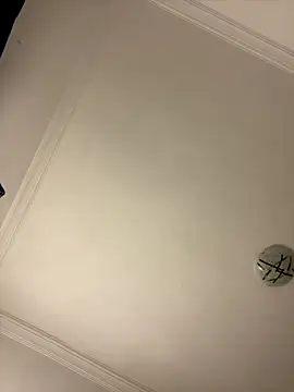 Snapshot of Boneca25 chatting on December 4, 2025, 4:55 am Boneca25 online show from December 4, 2025, 4:55 am