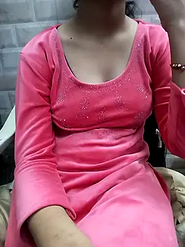 Snapshot of Tanu-00 chatting on February 27, 2025, 10:15 am Tanu-00 online show from February 27, 2025, 10:15 am