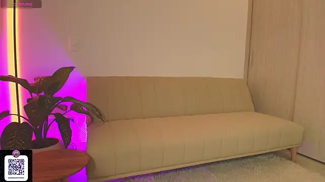 Mara Santoro online show from November 7, 2025, 12:10 am