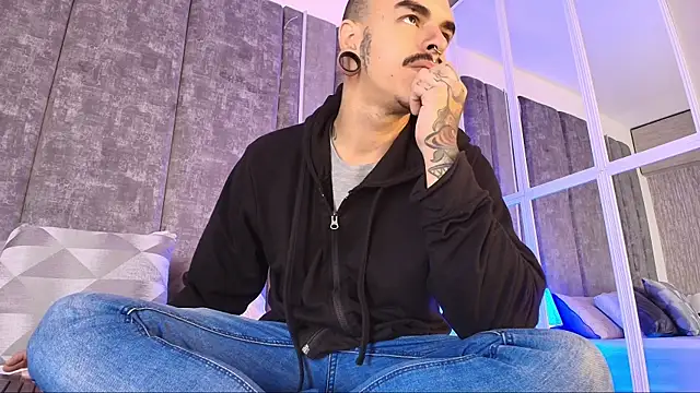 Snapshot of kaletattoo chatting on April 8, 2026, 11:10 am kaletattoo online show from April 8, 2026, 11:10 am