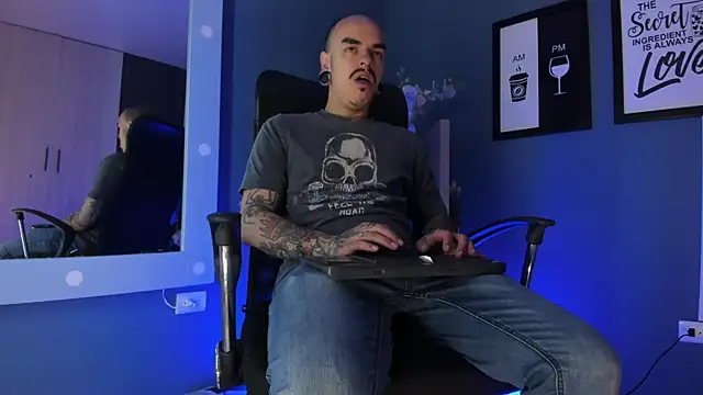 Snapshot of kaletattoo chatting on April 13, 2026, 11:16 am kaletattoo online show from April 13, 2026, 11:16 am