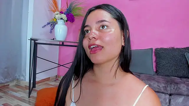 Snapshot of evaa_greey chatting on February 9, 2025, 11:36 pm evaa greey online show from February 9, 2025, 11:36 pm