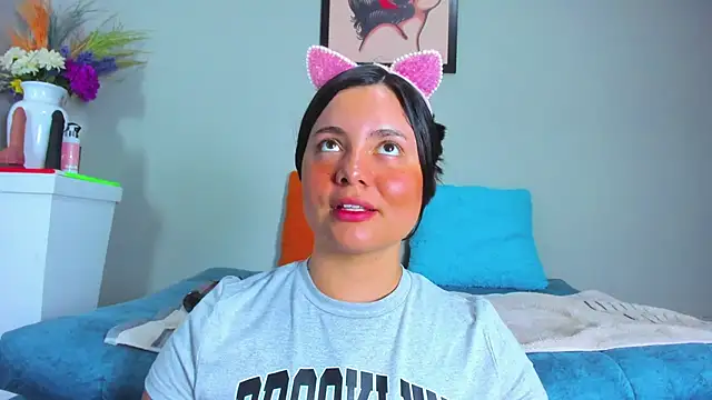 Snapshot of evaa_greey chatting on September 24, 2025, 8:01 pm evaa greey online show from September 24, 2025, 8:01 pm