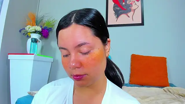 Snapshot of evaa_greey chatting on September 29, 2025, 9:19 pm evaa greey online show from September 29, 2025, 9:19 pm