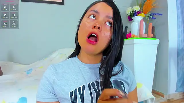 Snapshot of evaa_greey chatting on November 14, 2025, 8:07 pm evaa greey online show from November 14, 2025, 8:07 pm