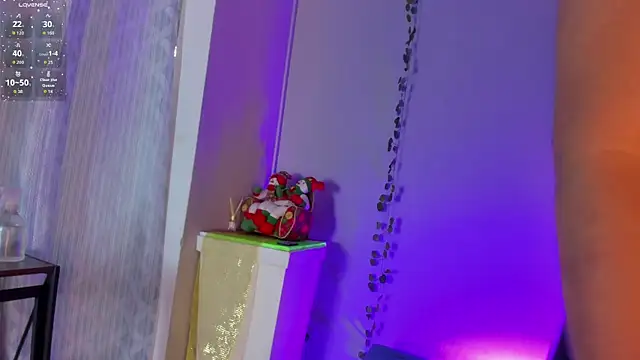 Snapshot of evaa_greey chatting on December 14, 2025, 8:02 pm evaa greey online show from December 14, 2025, 8:02 pm