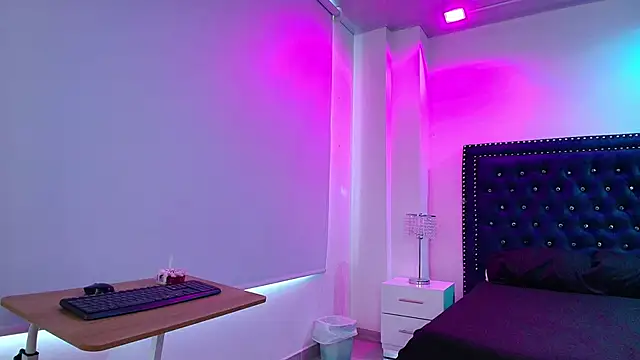 Snapshot of Milu_ballmer chatting on November 5, 2025, 6:19 pm Milu ballmer online show from November 5, 2025, 6:19 pm