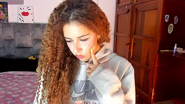 Isangel  online show from November 20, 2025, 5:07 am