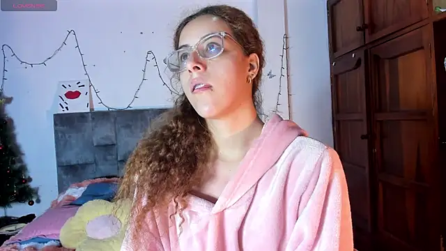 Isangel  online show from January 12, 2026, 5:45 am