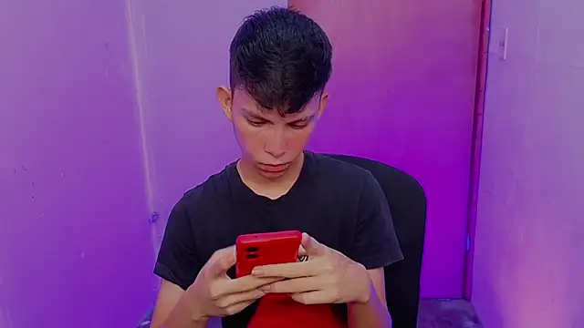 Alexxx lov online show from February 25, 2026, 12:26 pm