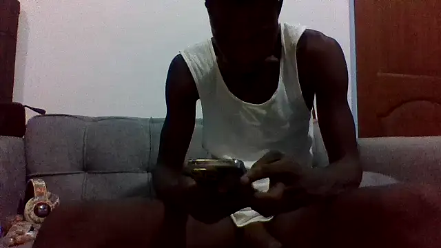Snapshot of philippiano33 chatting on April 10, 2026, 8:13 pm philippiano33 online show from April 10, 2026, 8:13 pm