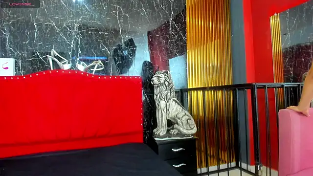Snapshot of _nicolesweet chatting on April 15, 2026, 7:58 pm nicolesweet online show from April 15, 2026, 7:58 pm