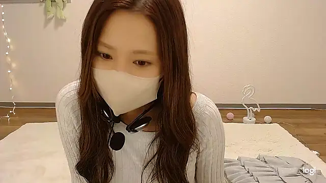 hinano JP online show from October 12, 2025, 12:20 am