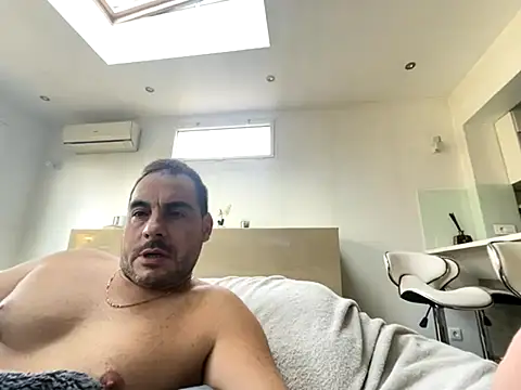 Snapshot of justeqqun chatting on November 1, 2025, 2:30 pm justeqqun online show from November 1, 2025, 2:30 pm