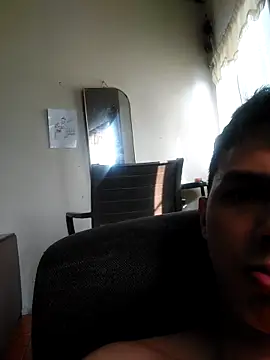 xxaviermendez online show from December 3, 2025, 9:24 pm