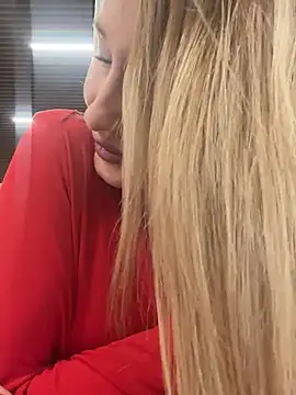 Snapshot of Sweet_Pussy2024 chatting on February 3, 2025, 7:29 am Sweet Pussy2024 online show from February 3, 2025, 7:29 am