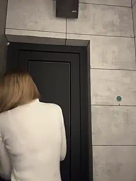 Snapshot of Sweet_Pussy2024 chatting on February 11, 2025, 6:11 pm Sweet Pussy2024 online show from February 11, 2025, 6:11 pm