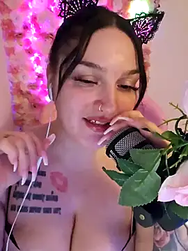 Snapshot of Jinyxx3 chatting on February 3, 2025, 4:10 pm Jinyxx3 online show from February 3, 2025, 4:10 pm