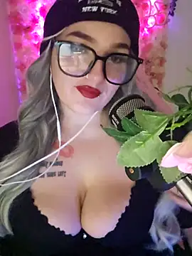 Snapshot of Jinyxx3 chatting on March 13, 2025, 9:43 am Jinyxx3 online show from March 13, 2025, 9:43 am