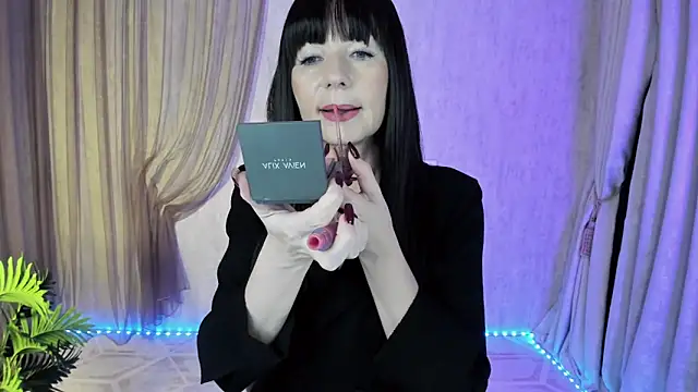 MonicaCheerful online show from December 17, 2025, 11:38 am