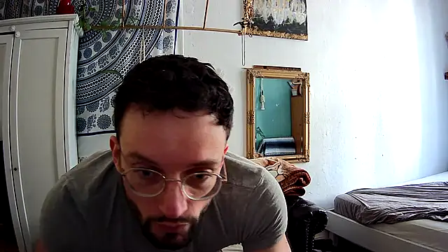 Snapshot of Kleinerabstecher chatting on March 2, 2025, 11:18 am Kleinerabstecher online show from March 2, 2025, 11:18 am