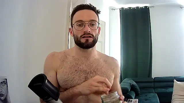 Snapshot of Kleinerabstecher chatting on June 8, 2026, 1:33 pm Kleinerabstecher online show from June 8, 2026, 1:33 pm