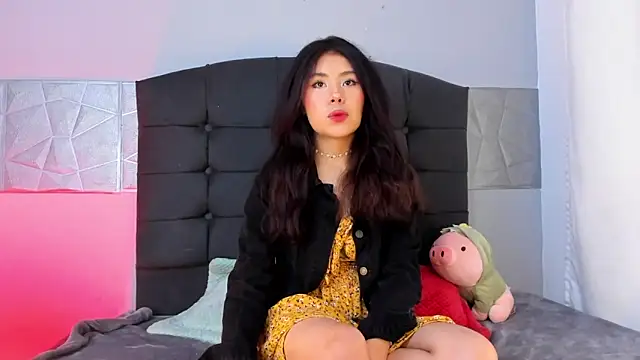 Snapshot of Alice_evans_lov chatting on March 17, 2025, 4:51 am Alice evans lov online show from March 17, 2025, 4:51 am