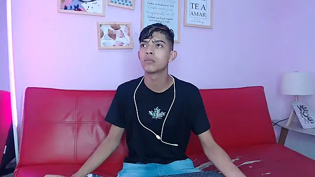 Snapshot of KING_STYLE2 chatting on February 23, 2025, 11:14 pm KING STYLE2 online show from February 23, 2025, 11:14 pm