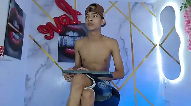 Snapshot of KING_STYLE2 chatting on March 22, 2025, 3:09 am KING STYLE2 online show from March 22, 2025, 3:09 am