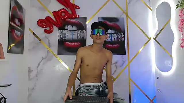 Snapshot of KING_STYLE2 chatting on March 22, 2025, 5:52 pm KING STYLE2 online show from March 22, 2025, 5:52 pm