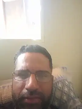 DOMINADOR5 online show from March 6, 2025, 10:52 am