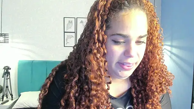 Snapshot of ninna_curly chatting on April 27, 2026, 11:47 pm ninna curly online show from April 27, 2026, 11:47 pm