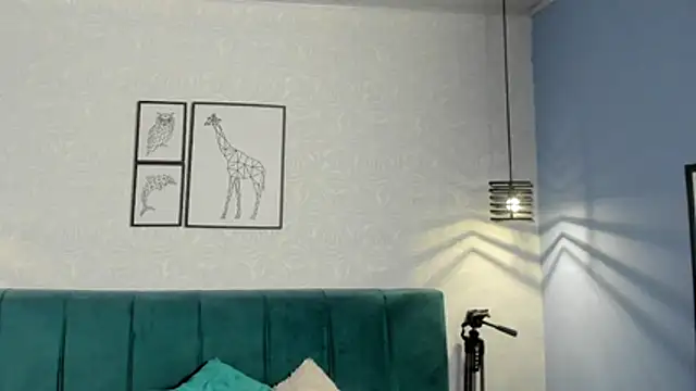 Snapshot of ninna_curly chatting on May 15, 2026, 3:24 am ninna curly online show from May 15, 2026, 3:24 am