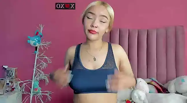 Snapshot of asami_kimi chatting on February 1, 2025, 6:40 pm asami kimi online show from February 1, 2025, 6:40 pm