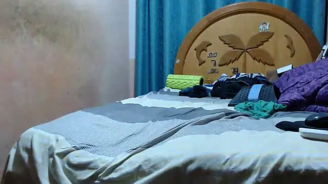 Snapshot of nakedlima chatting on May 6, 2026, 6:19 am nakedlima online show from May 6, 2026, 6:19 am