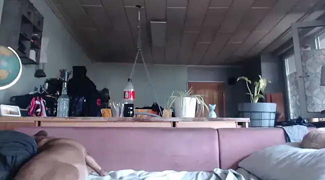 Astrid-Gilbert online show from February 21, 2025, 7:56 am