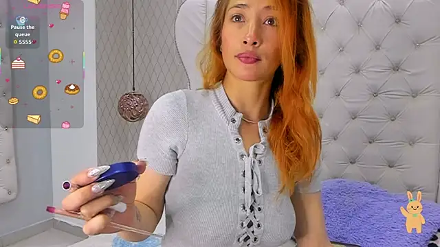 zoe taylorr1 online show from December 15, 2025, 11:47 am