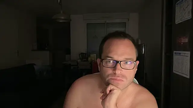 Funnyjul31 online show from October 27, 2025, 6:34 pm