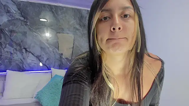 Snapshot of Kendal-Evans chatting on March 16, 2025, 12:00 pm Kendal-Evans online show from March 16, 2025, 12:00 pm