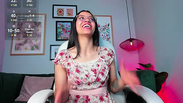 Snapshot of nina__dixon chatting on March 8, 2025, 8:35 pm nina dixon online show from March 8, 2025, 8:35 pm