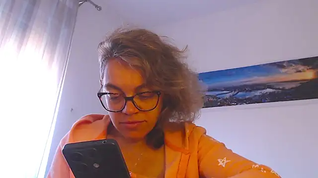 Ju-Hot online show from October 14, 2025, 3:02 pm