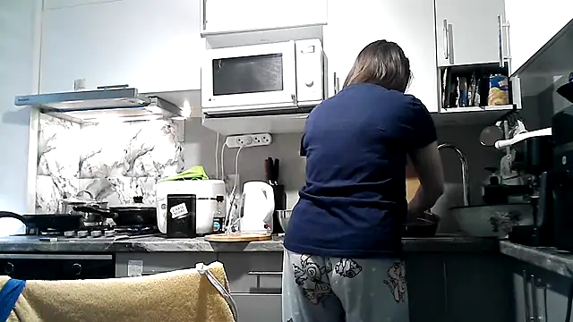 Misssweet s online show from November 6, 2025, 5:30 am