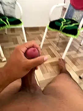 Snapshot of iauriwjkis chatting on December 15, 2025, 6:12 pm iauriwjkis online show from December 15, 2025, 6:12 pm