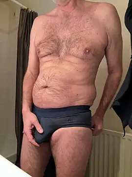 Snapshot of vincent1522 chatting on January 29, 2025, 7:04 am vincent1522 online show from January 29, 2025, 7:04 am