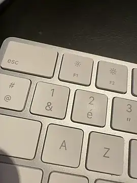 Snapshot of vincent1522 chatting on February 14, 2025, 5:46 pm vincent1522 online show from February 14, 2025, 5:46 pm